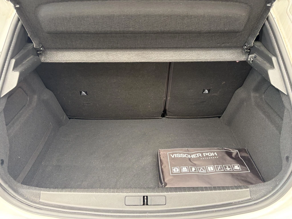Peugeot 208 – foto 17