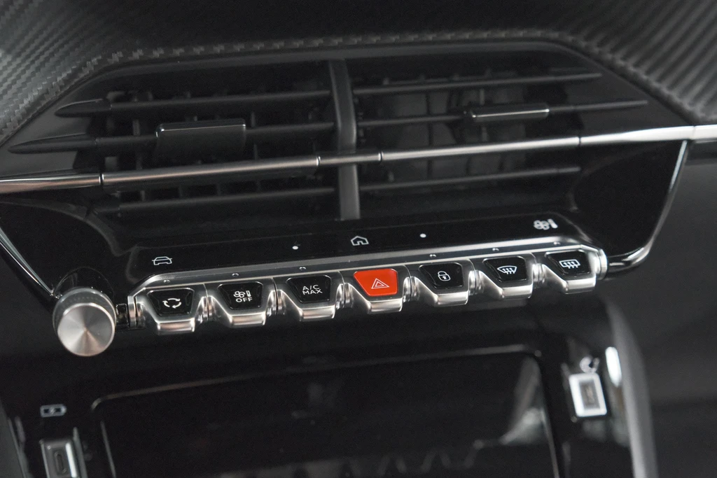 Peugeot e-2008 – foto 55