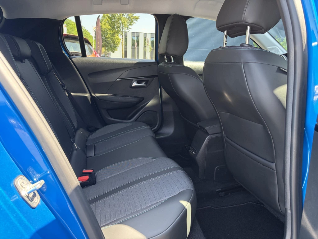 Peugeot 208 – foto 13