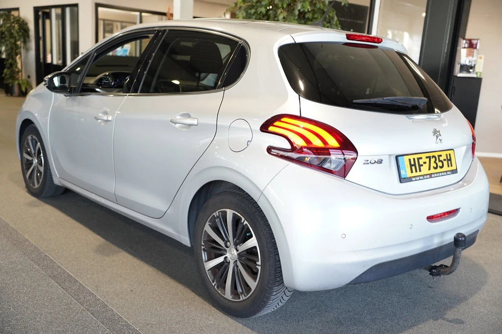 Peugeot 208 – foto 6