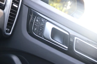 Porsche Cayenne – thumbnail 21