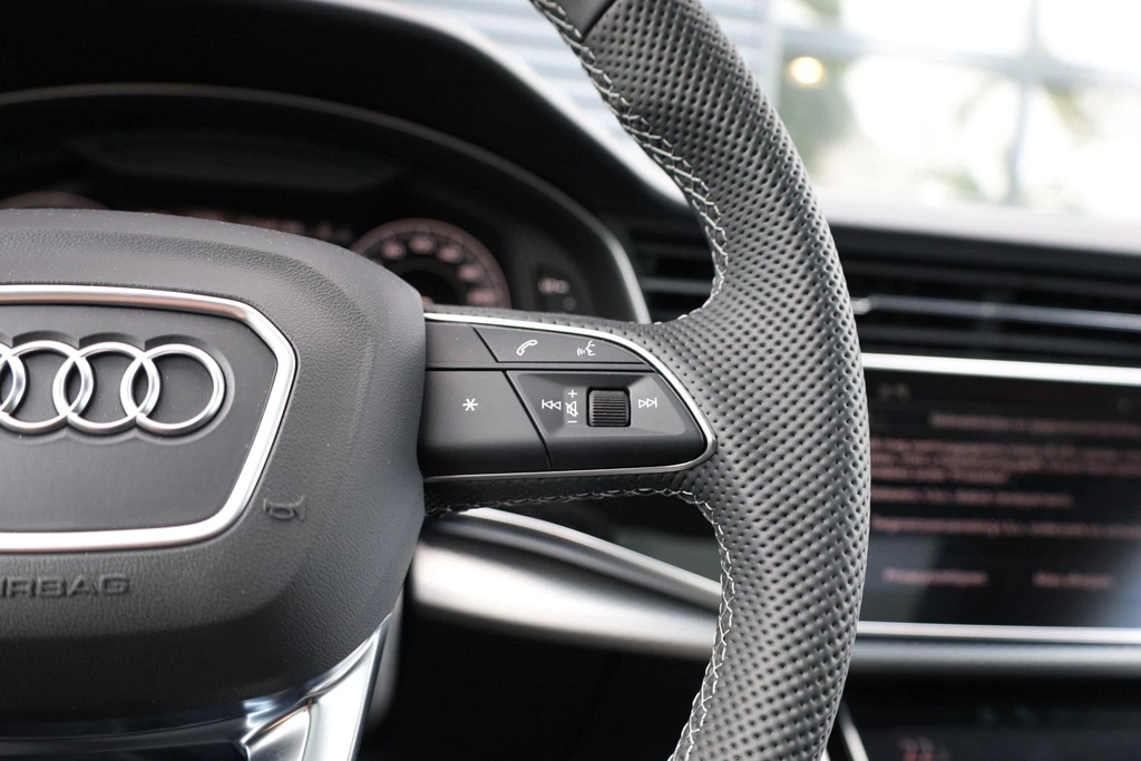 Audi Q8 – foto 30