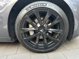 Tesla Model 3 – thumbnail 9