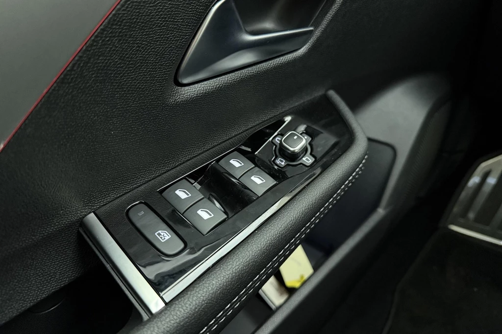 Opel Astra – foto 18