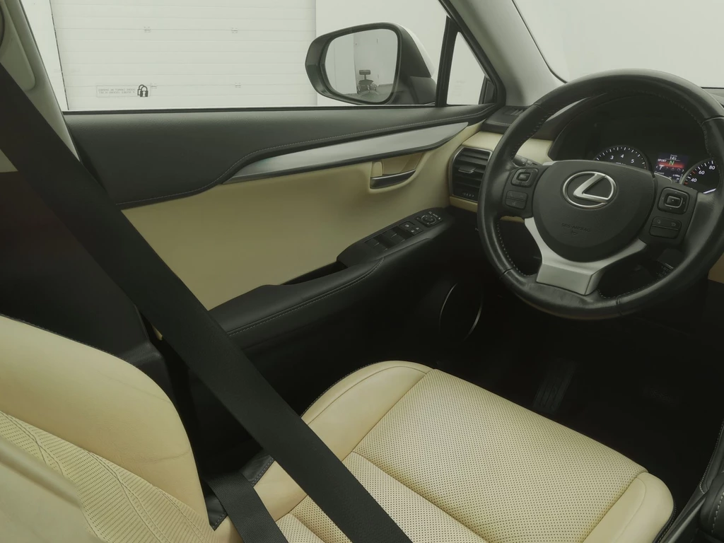 Lexus NX – foto 24