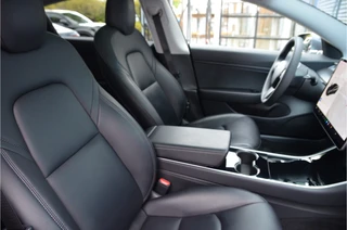 Tesla Model 3 – thumbnail 7