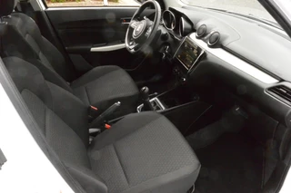 Suzuki Swift – thumbnail 25