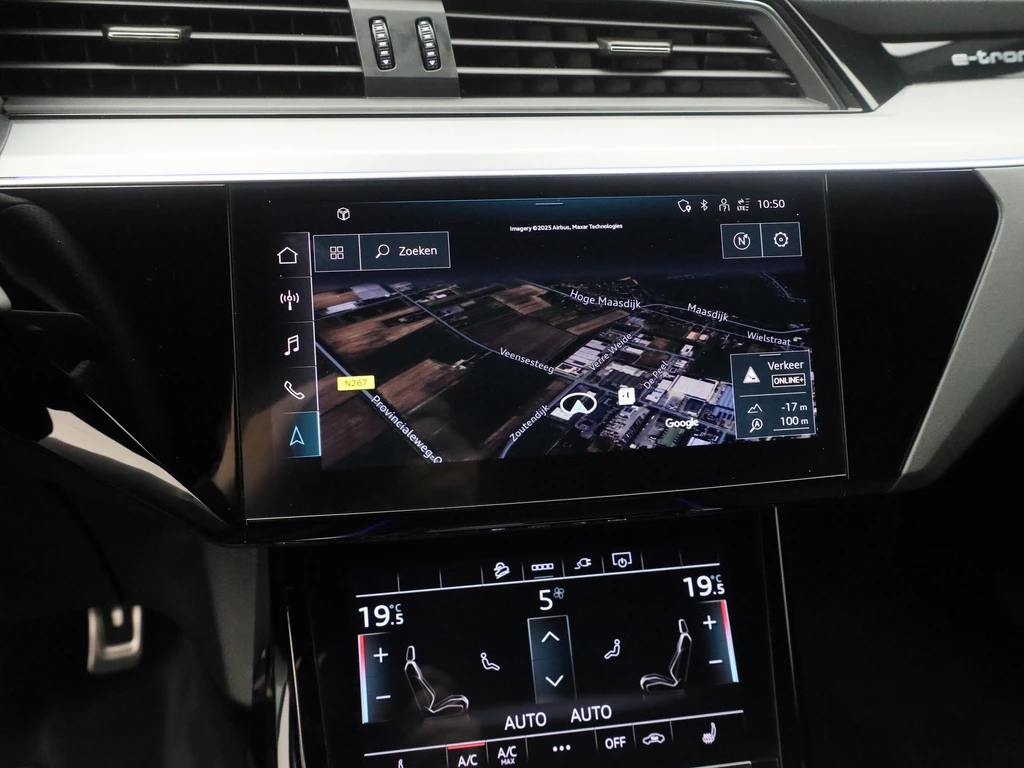Audi Q8 Sportback e-tron – foto 15
