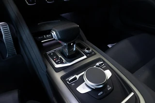 Audi R8 – thumbnail 16