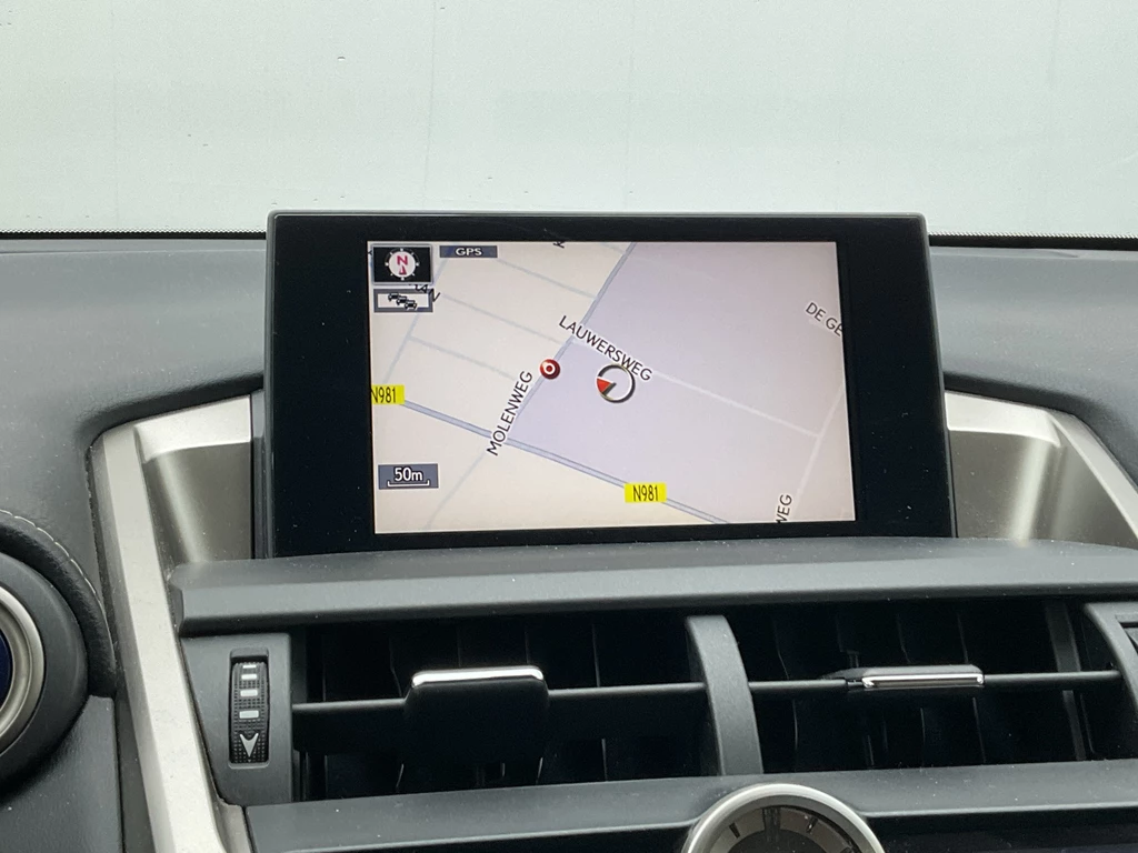 Lexus NX – foto 17