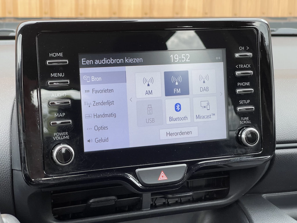 Mazda 2 Hybrid – foto 14