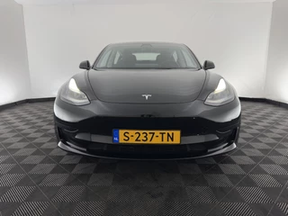 Tesla Model 3 – thumbnail 6