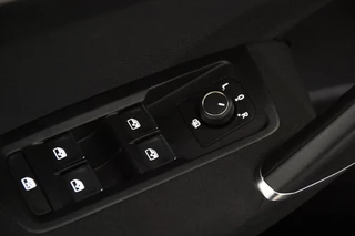 Volkswagen Touran – thumbnail 24