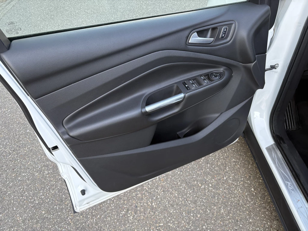 Ford Kuga – foto 13