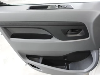 Opel Vivaro – thumbnail 17