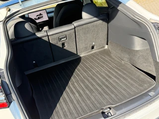 Tesla Model Y – thumbnail 25