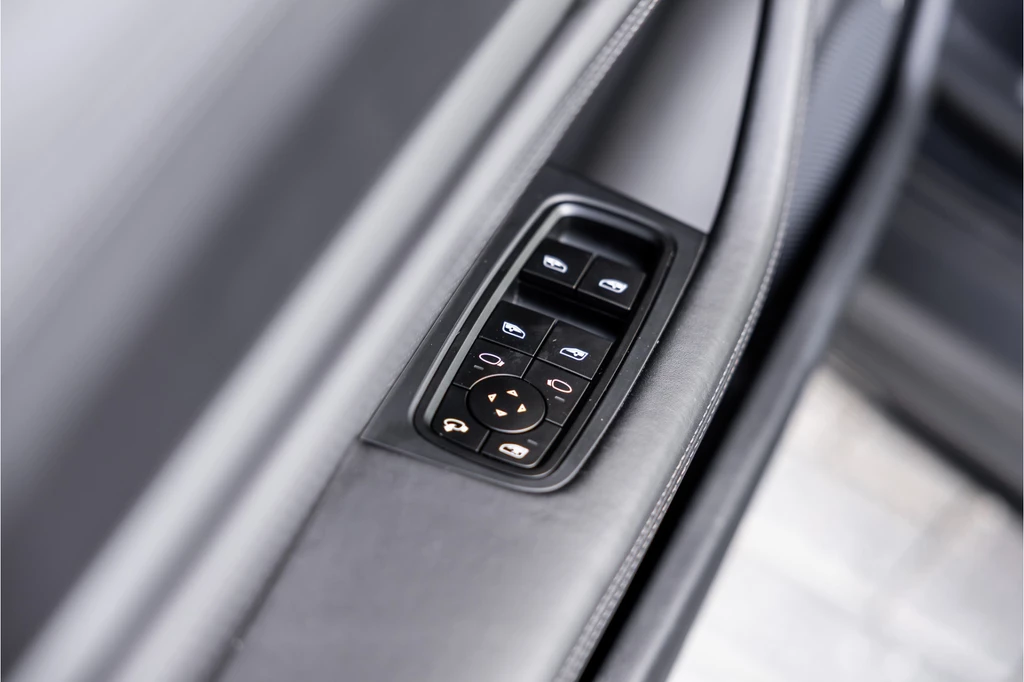 Porsche Taycan – foto 31