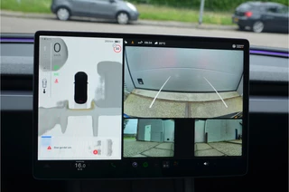 Tesla Model 3 – thumbnail 26
