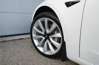 Tesla Model 3 – thumbnail 10