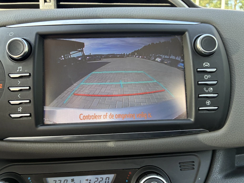 Toyota Yaris – foto 12