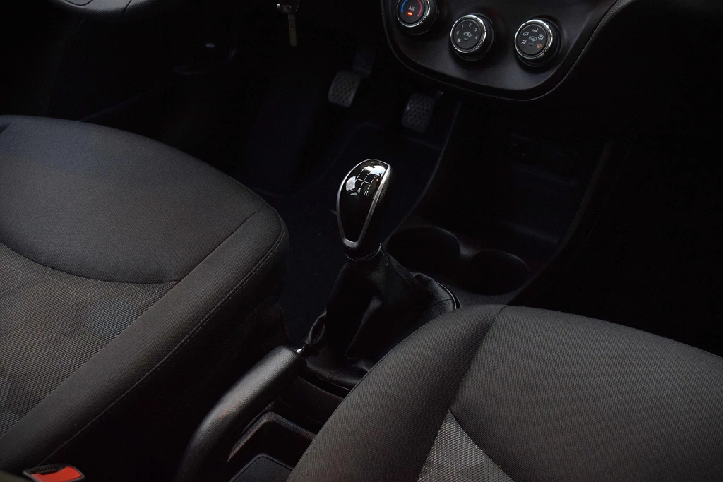 Opel KARL – foto 23