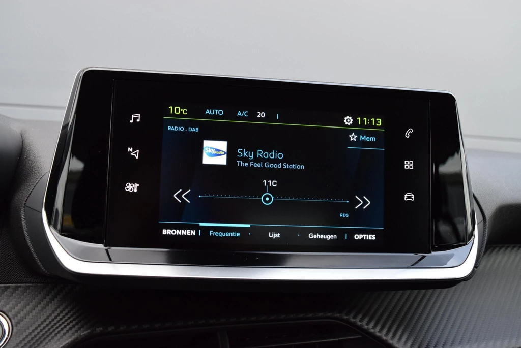 Peugeot e-208 – foto 16