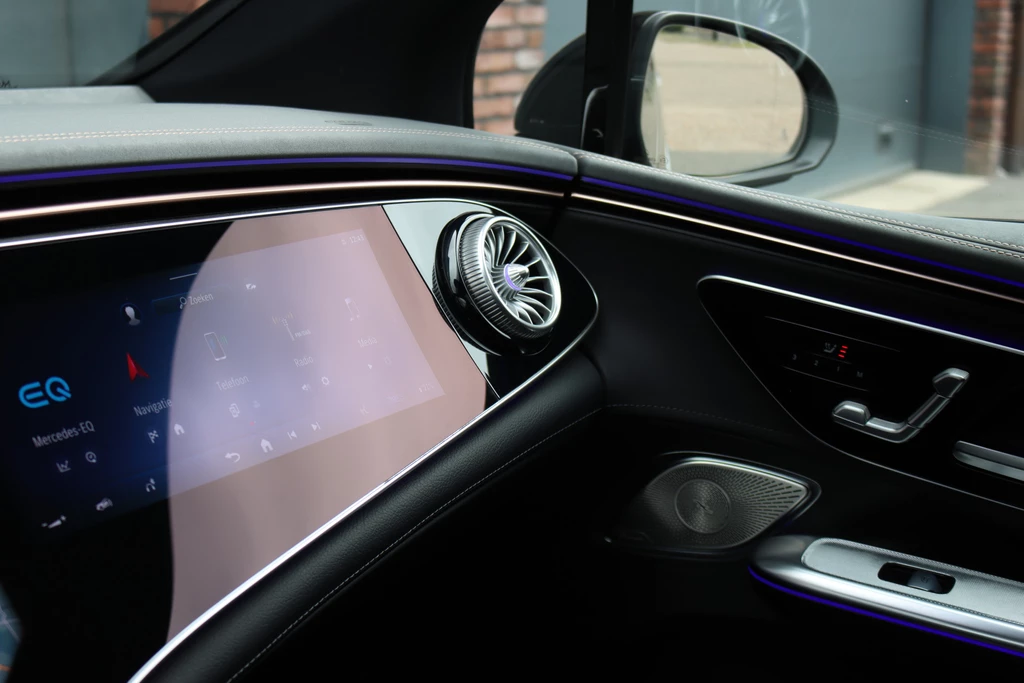 Mercedes-Benz EQE – foto 16