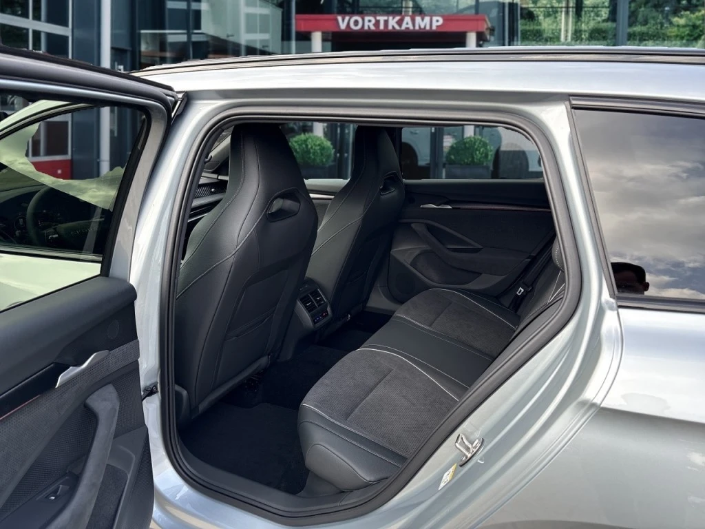 Škoda Superb – foto 12