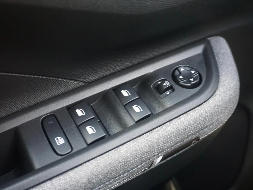 Opel Frontera – foto 13