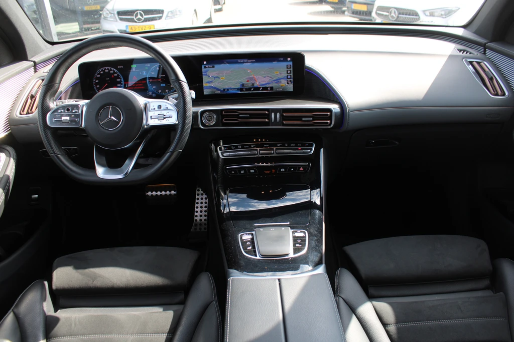 Mercedes-Benz EQC – foto 11