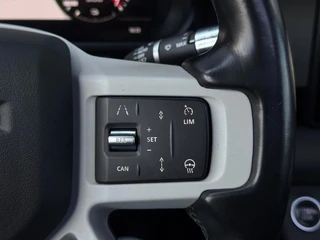 Land Rover Defender – thumbnail 23