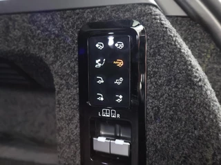 Land Rover Range Rover – thumbnail 36