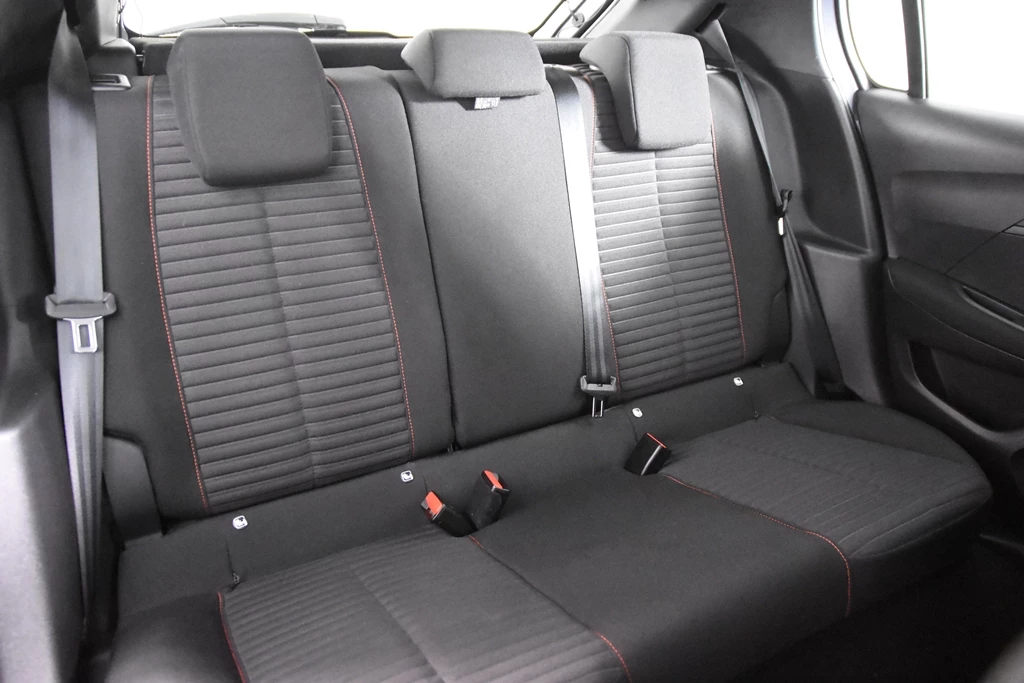 Peugeot 208 – foto 24