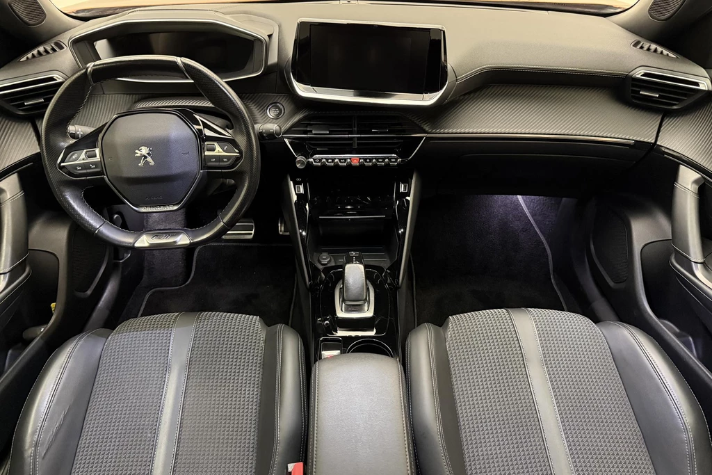 Peugeot e-2008 – foto 16