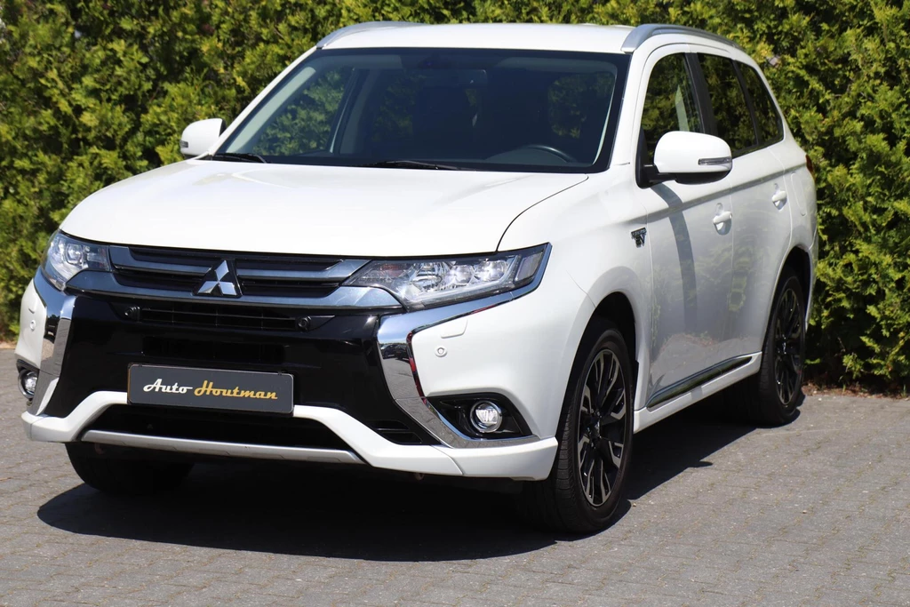 Mitsubishi Outlander – foto 1