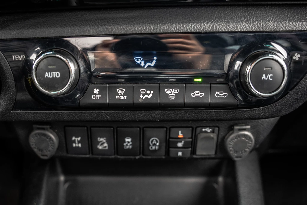 Toyota Hilux – foto 22