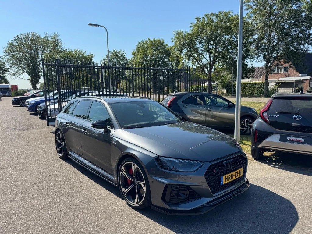 Audi RS4 – foto 7