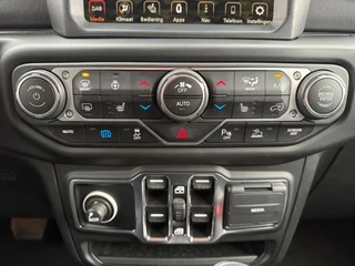 Jeep Wrangler – thumbnail 20