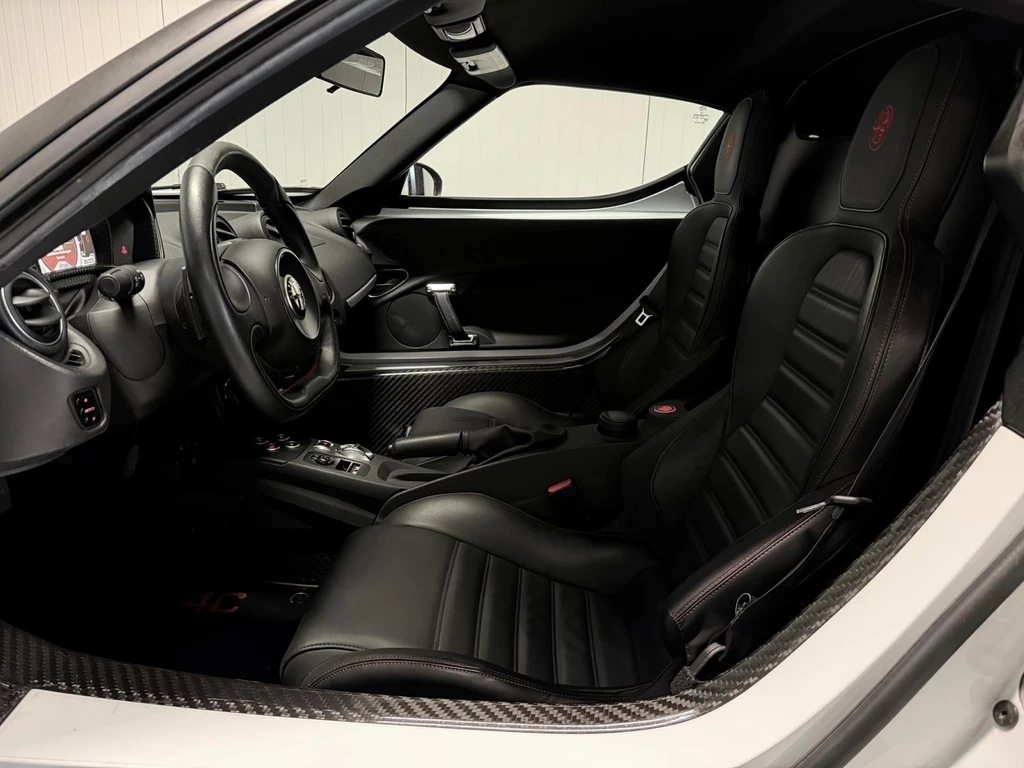 Alfa Romeo 4C – foto 11