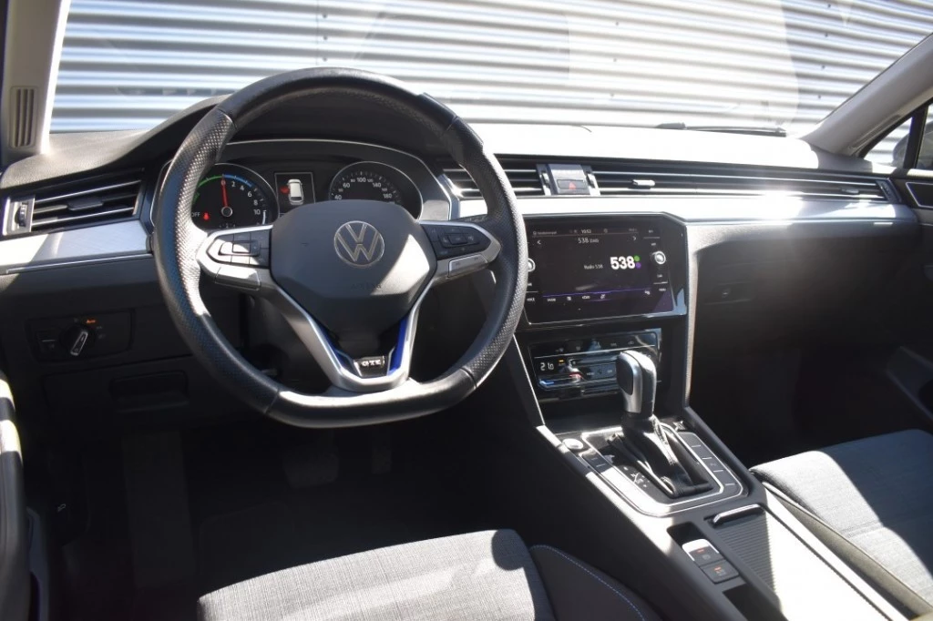 Volkswagen Passat – foto 21