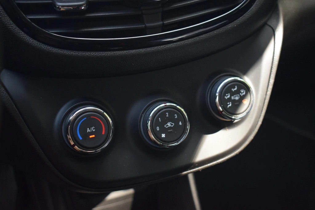 Opel KARL – foto 16