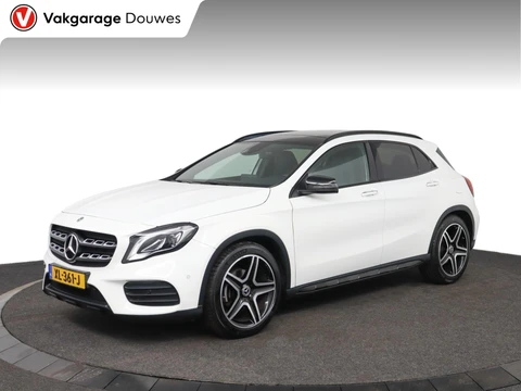 Mercedes-Benz GLA-klasse 180 Business Solution AMG Night Upgrade | NAP | Automaat | Pano | Leder/Alcantara | Camera | Keyless
