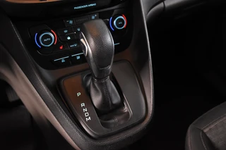 Ford Transit Connect – thumbnail 23