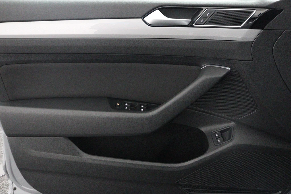 Volkswagen Passat – foto 37
