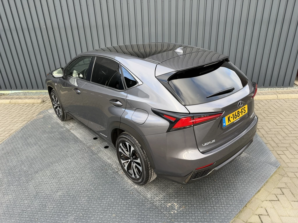 Lexus NX – foto 5
