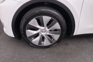 Tesla Model Y – thumbnail 8