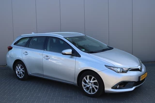 Toyota Auris – thumbnail 6