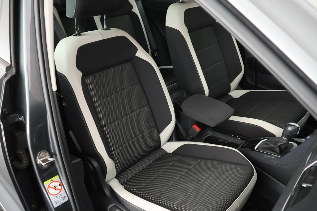 Volkswagen T-Roc – foto 7