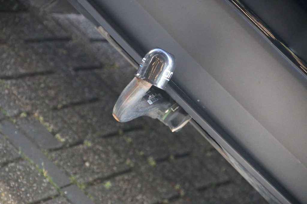 Tesla Model X – foto 8