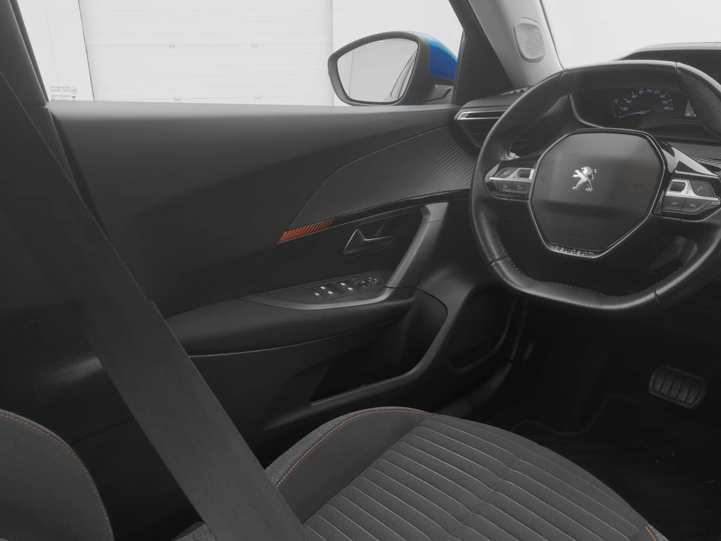 Peugeot e-2008 – foto 28